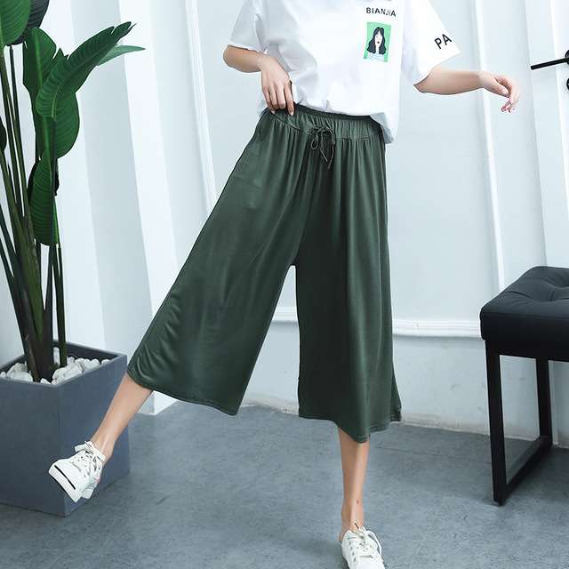 ヨガウェア リラックスワイドクロップドヨガパンツ