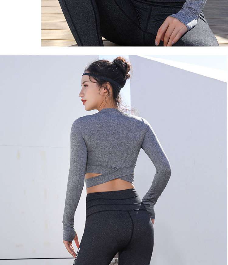 ヨガウェア クロスデザイン長袖クロップトップ&レギンスセット
