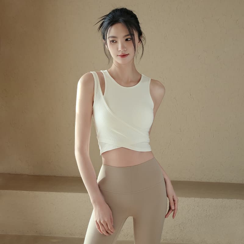ヨガウェア クロスデザイン美シルエットヨガタンクトップ