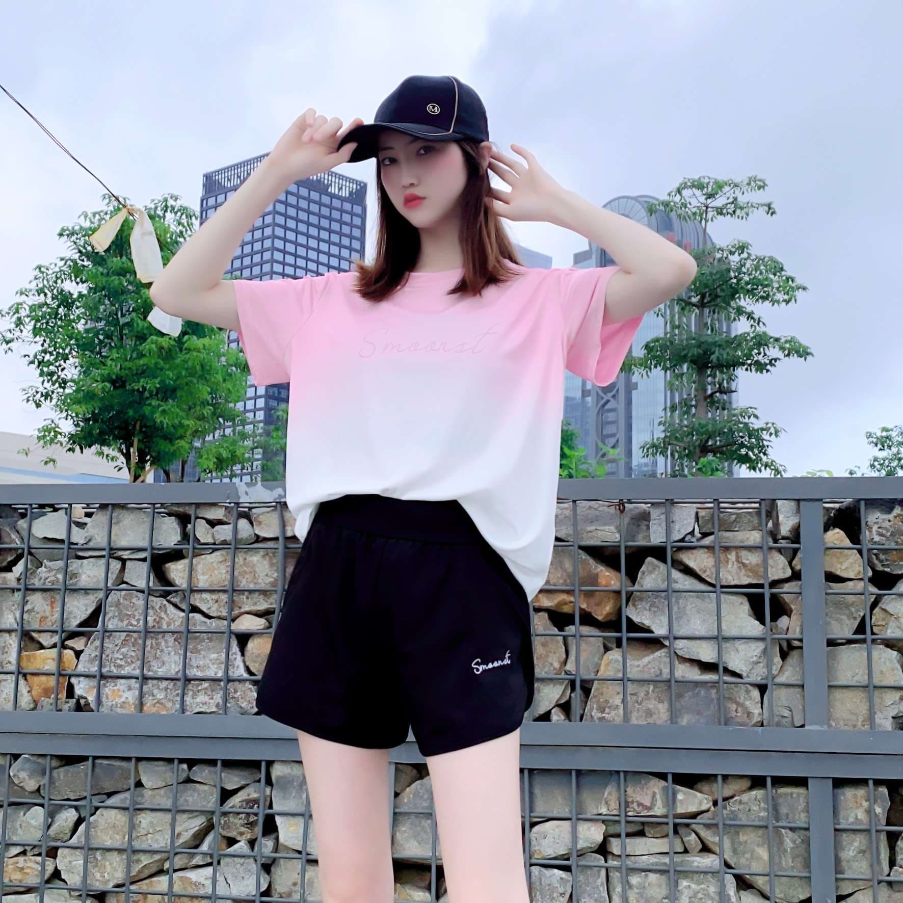 ヨガウェア グラデーションデザイン ゆったりTシャツ