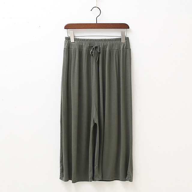 ヨガウェア リラックスワイドクロップドヨガパンツ