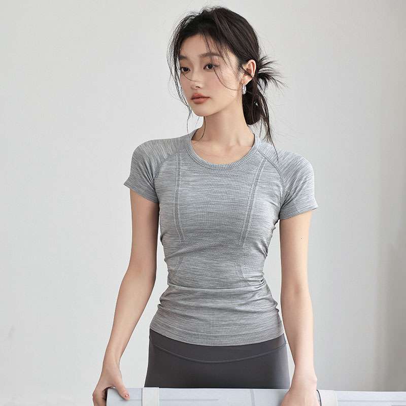 ヨガウェア しなやかフィット ヨガTシャツ