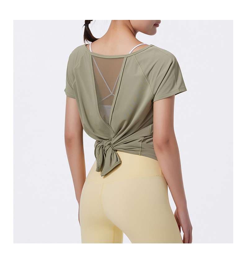 ヨガウェア 背中開きスリットヨガTシャツ