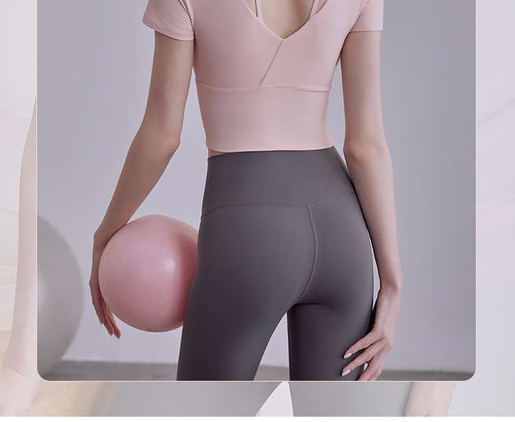 ヨガウェア クロップドフィットネスTシャツ