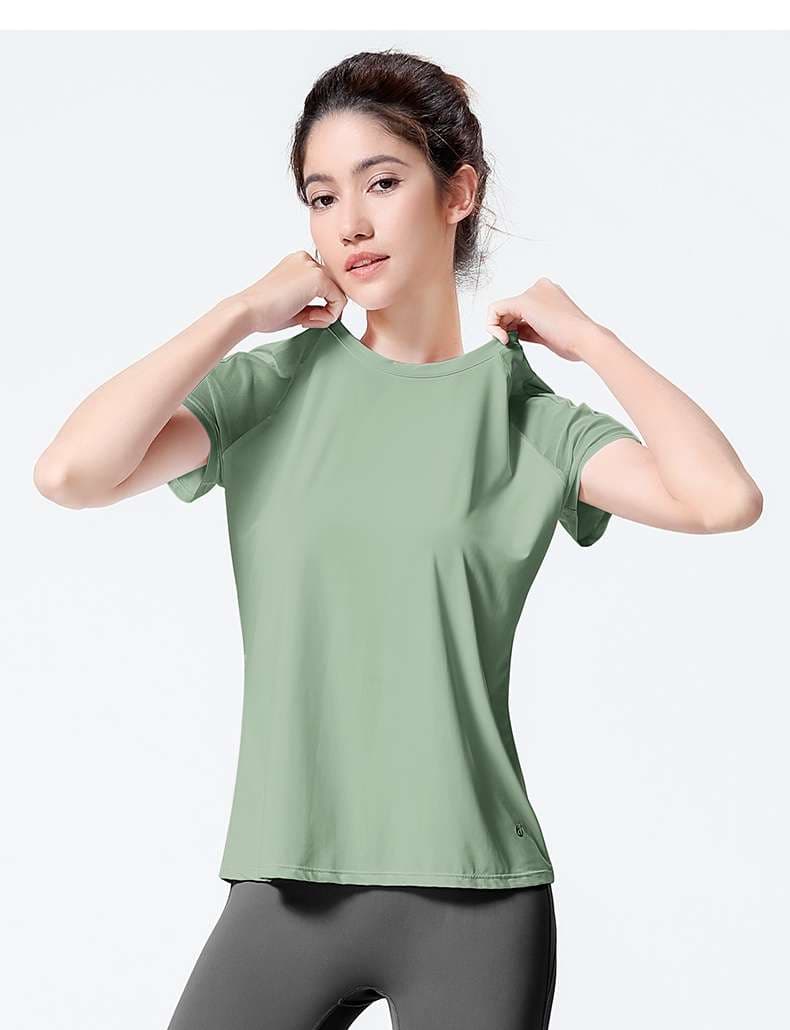 ヨガウェア 通気性抜群ヨガTシャツ