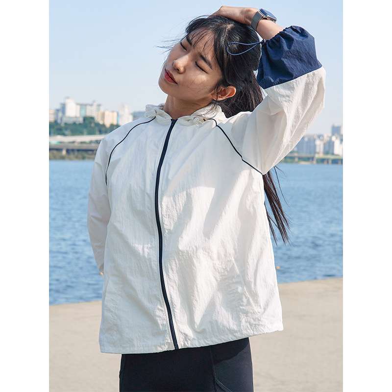 ヨガウェア さわやかシアーフードジャケット