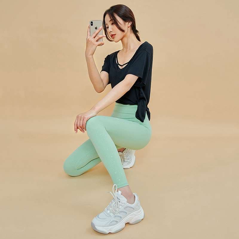 ヨガウェア サイドタイ ルーズフィット ヨガトップス