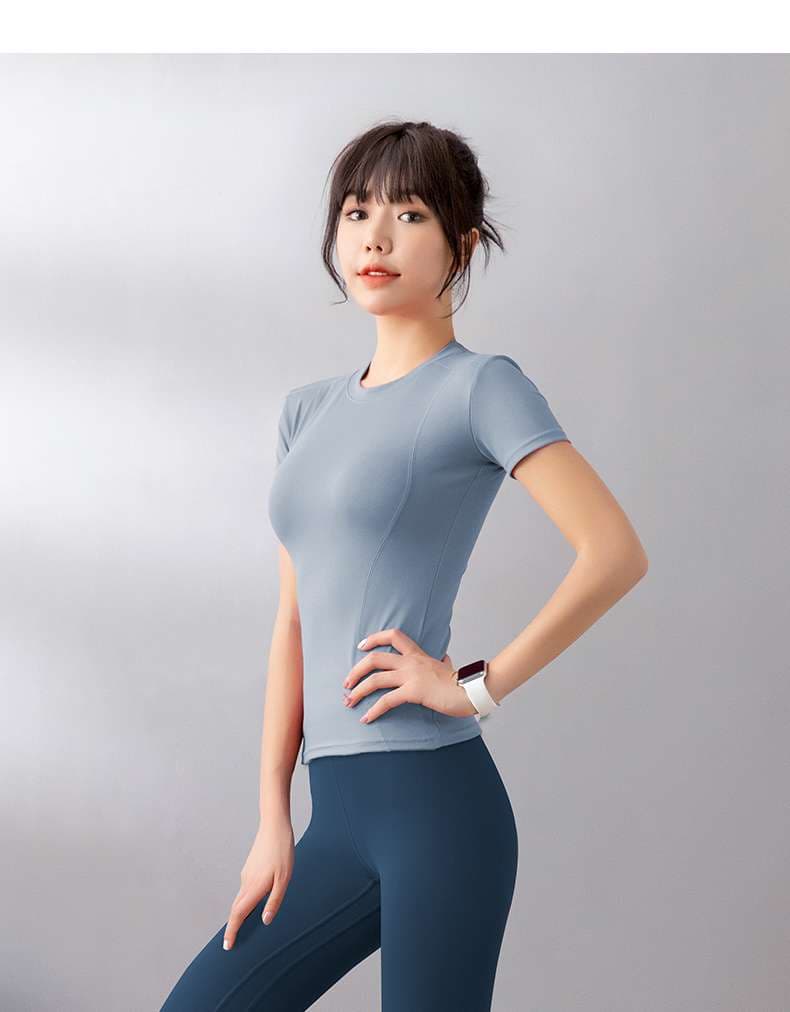 ヨガウェア スリムフィット ヨガ半袖Tシャツ