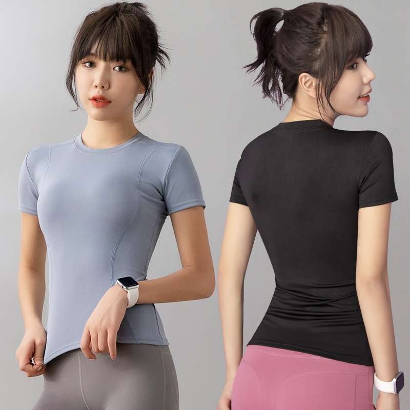 ヨガウェア フィット感抜群の速乾性ヨガTシャツ