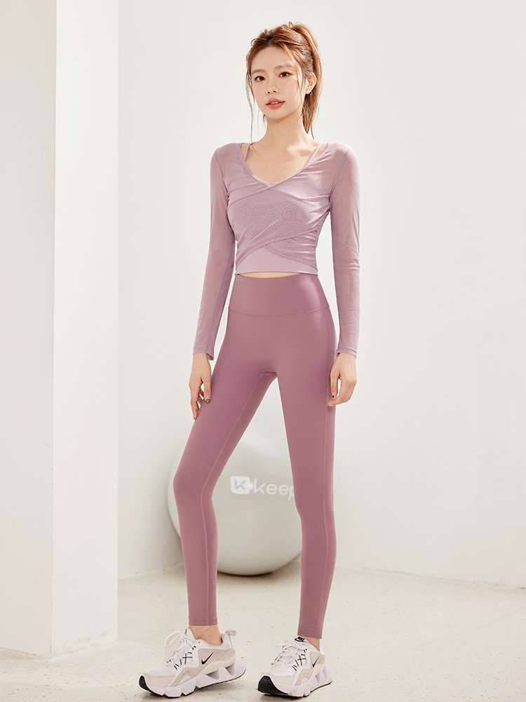 ヨガウェア エレガントクロスデザイン ヨガセットアップ