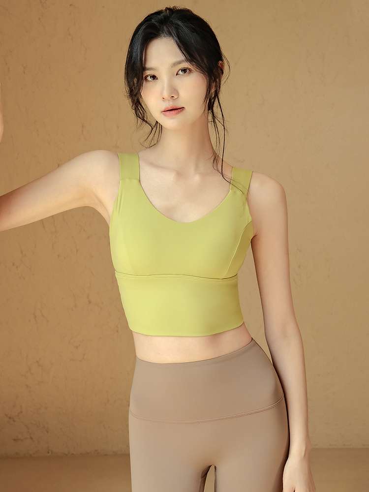 ヨガウェア しなやかフィットヨガブラトップス