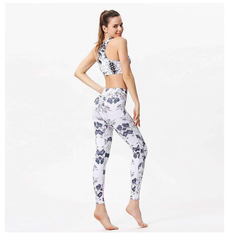 ヨガウェア 多彩なデザインのヨガレギンス