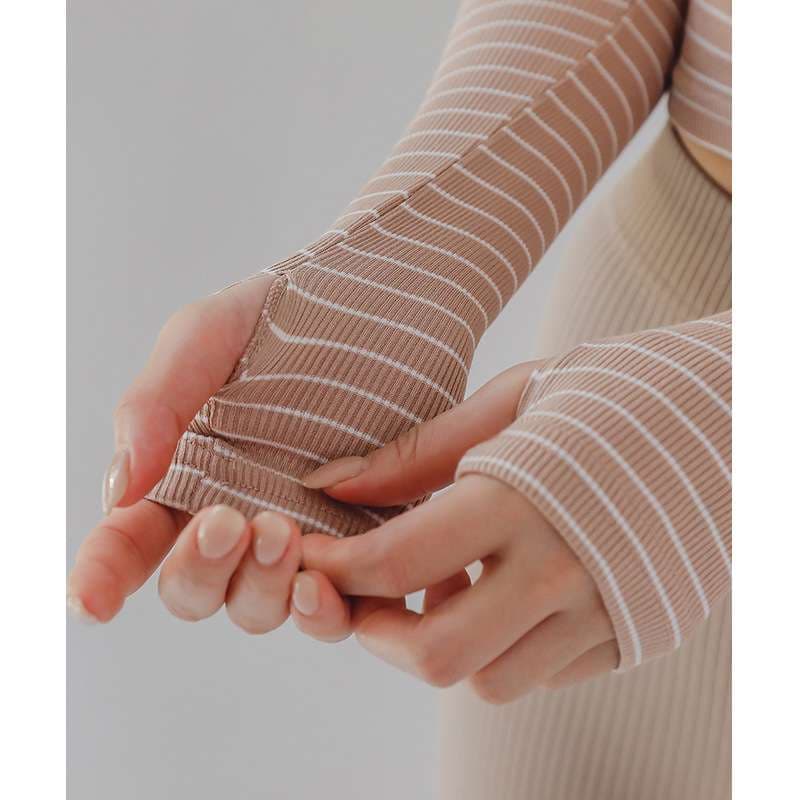 ヨガウェア スタイリッシュ ストライプ クロップトップ