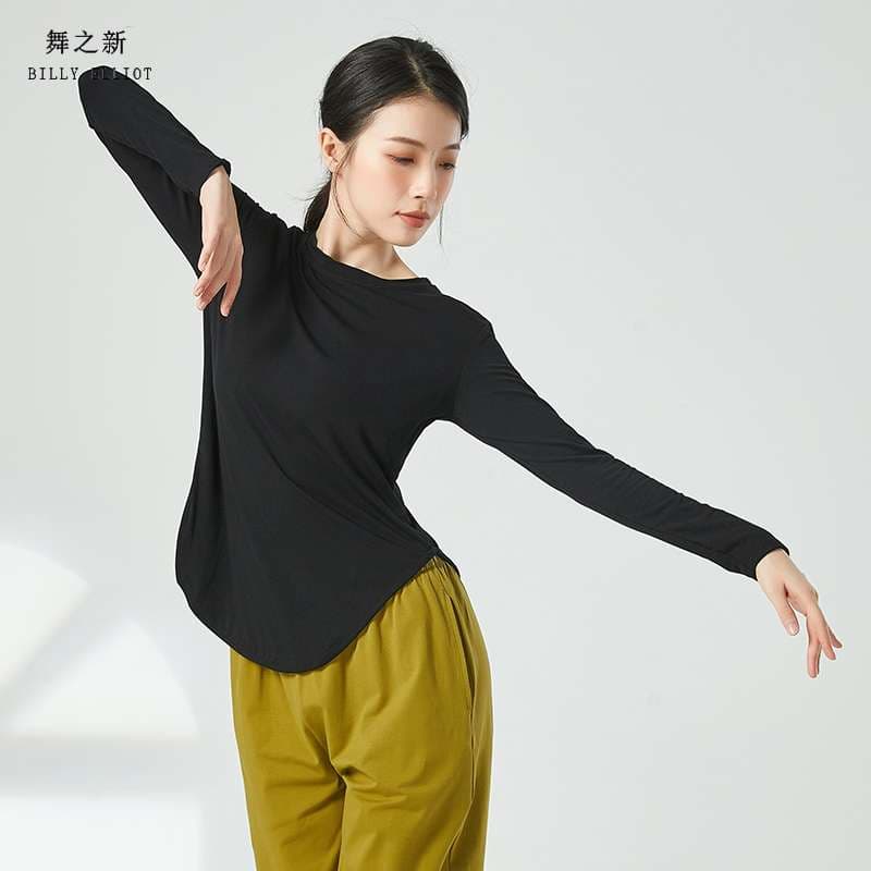 ヨガウェア しなやかな動きを叶える半袖Tシャツ