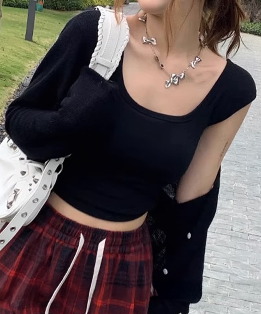 カップ付き背中開きタンクトップ ヨガウェア