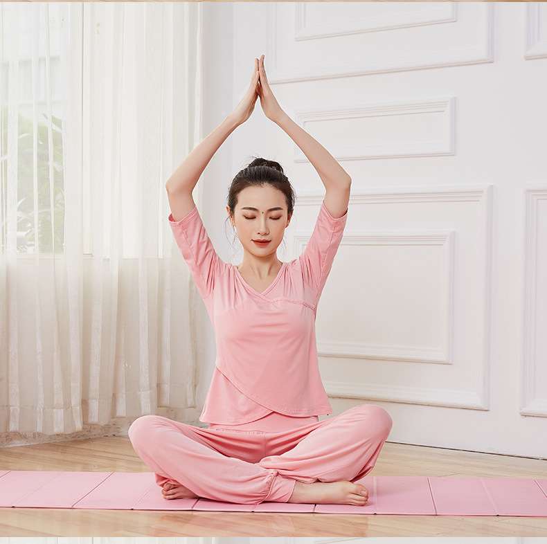 ヨガウェア 優雅なVネックヨガトップス
