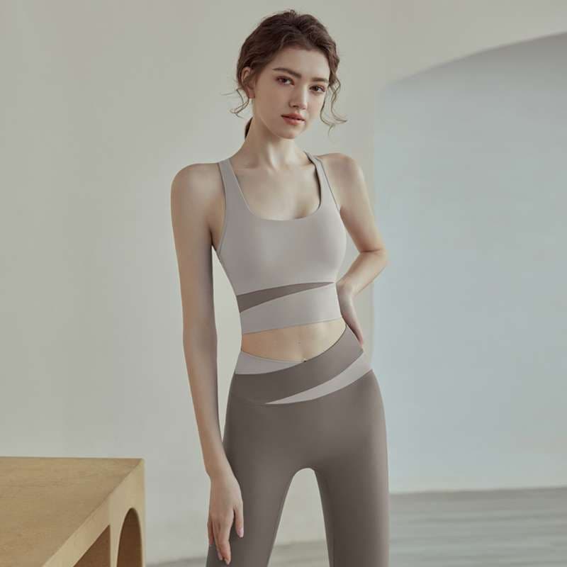 ヨガウェア スタイリッシュ シームレス ヨガレギンス