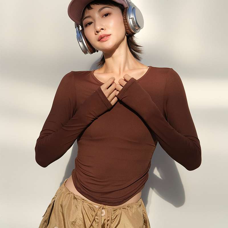 ヨガウェア スタイリッシュVネックヨガトップス