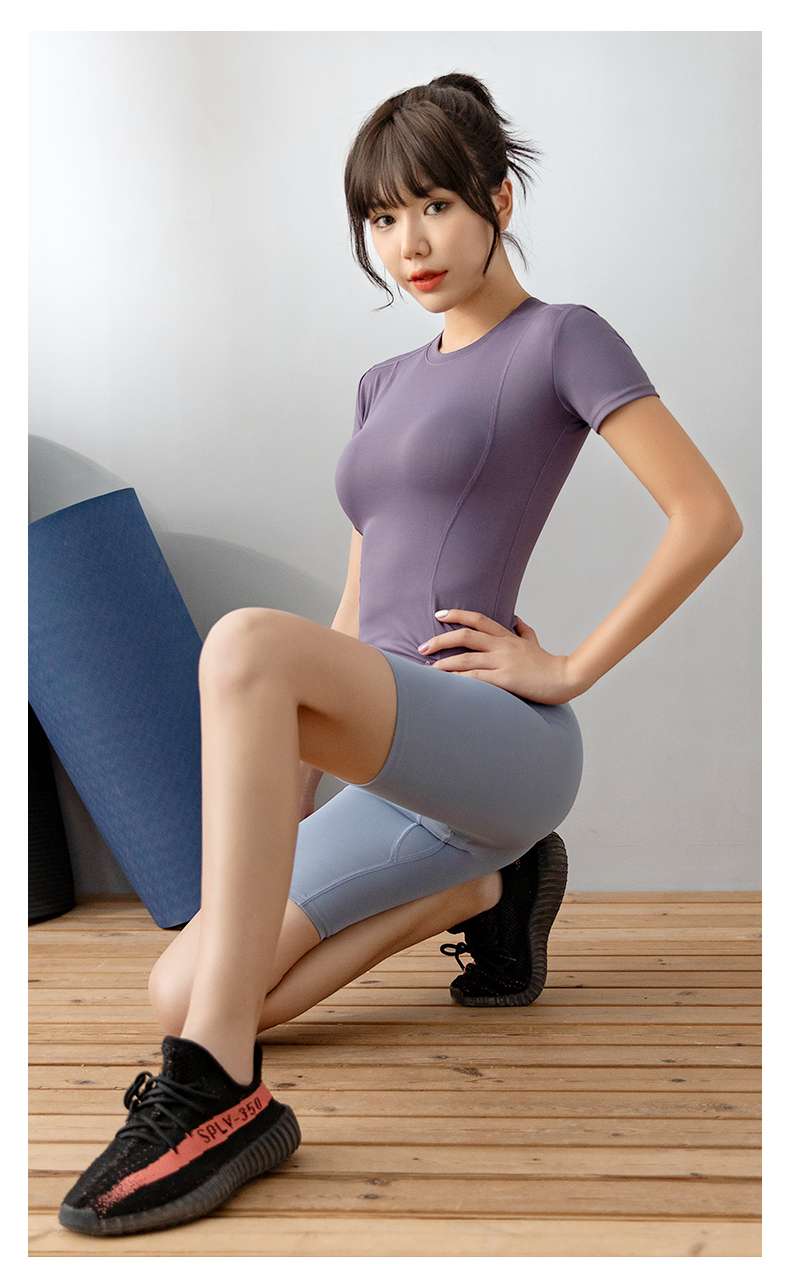 ヨガウェア スリムフィット ヨガ半袖Tシャツ