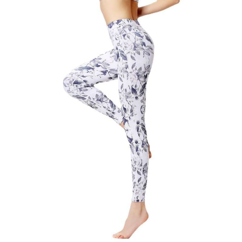 ヨガウェア 多彩なデザインのヨガレギンス