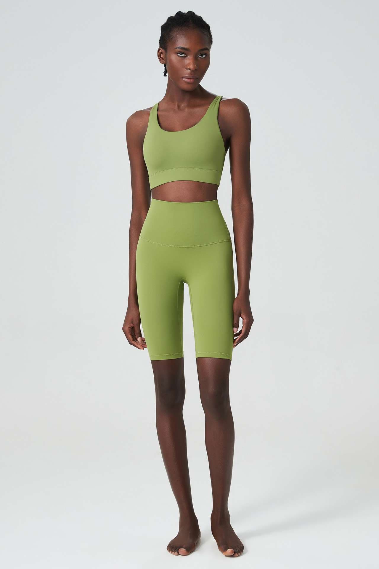 ヨガウェア 背中開きスポーツブラ