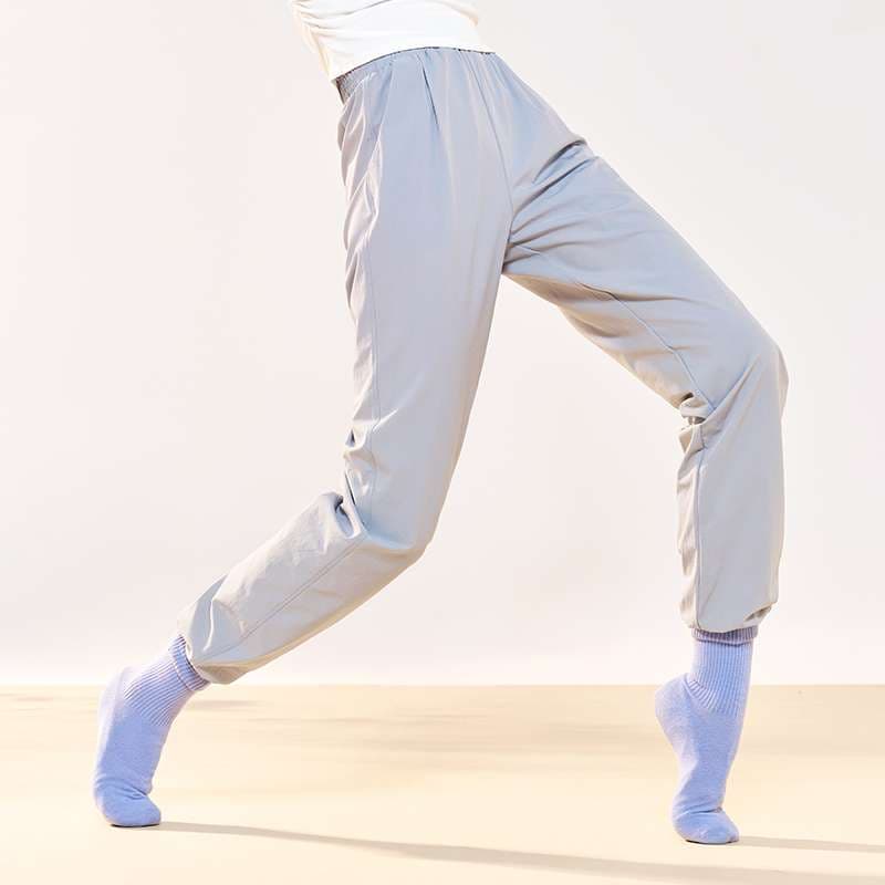 ヨガウェア 軽やかストレッチヨガパンツ